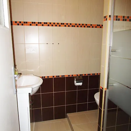 Ledňáček Hostal