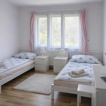 Hostel Lednacek