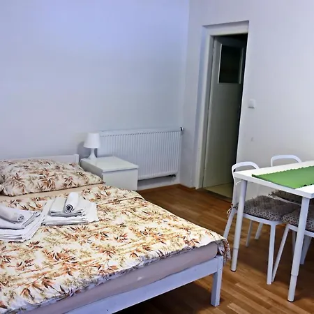 Lednacek Vandrerhjem Lednice
