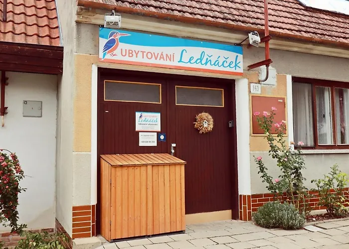 Vandrerhjem Lednacek *