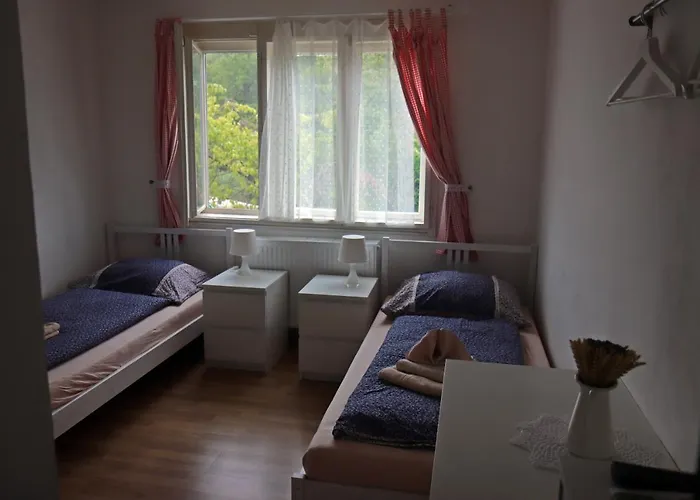Lednacek Hostel *